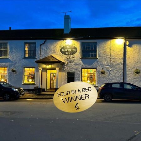 Thorverton Arms 外观 照片