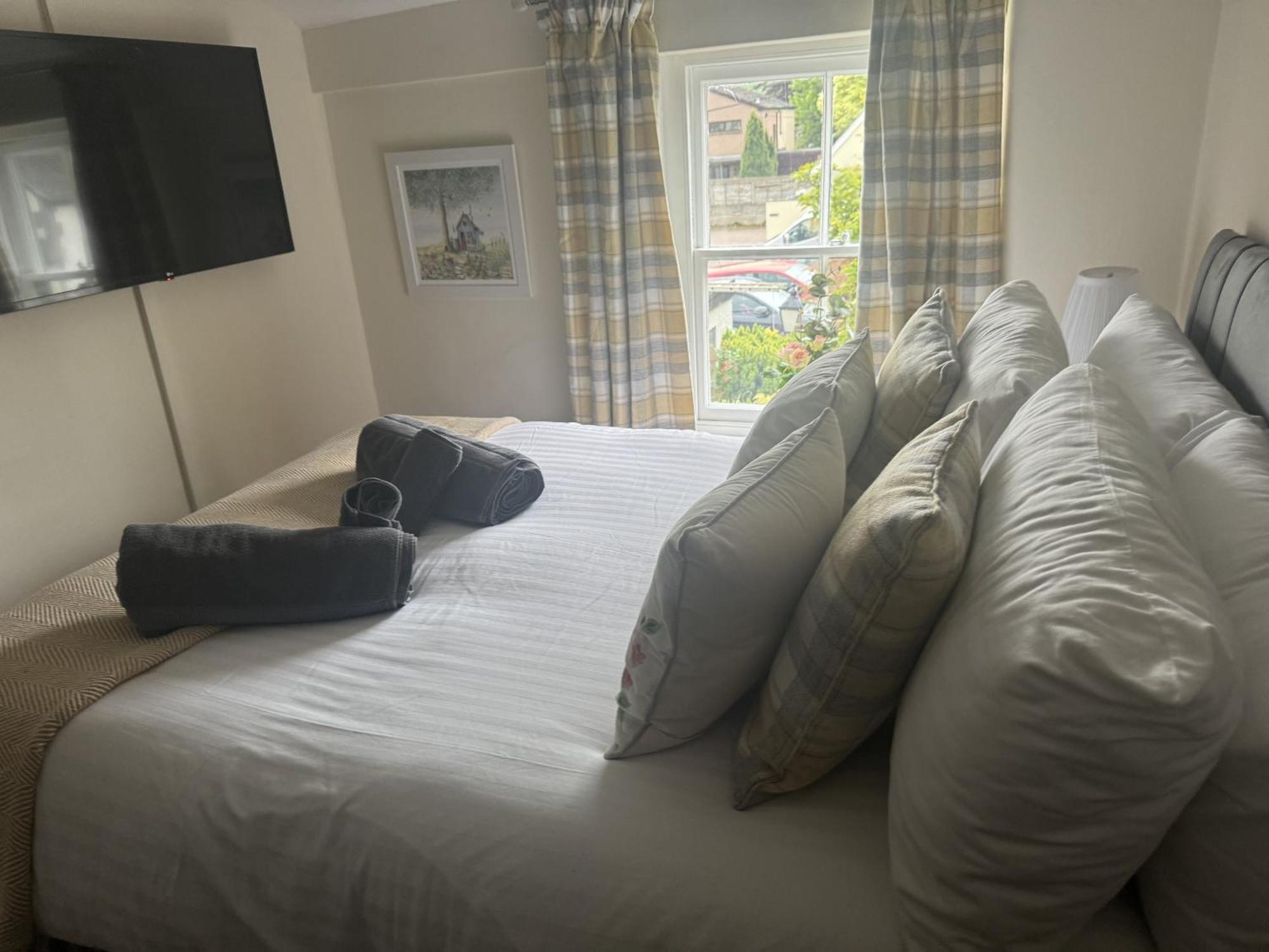 Thorverton Arms 外观 照片