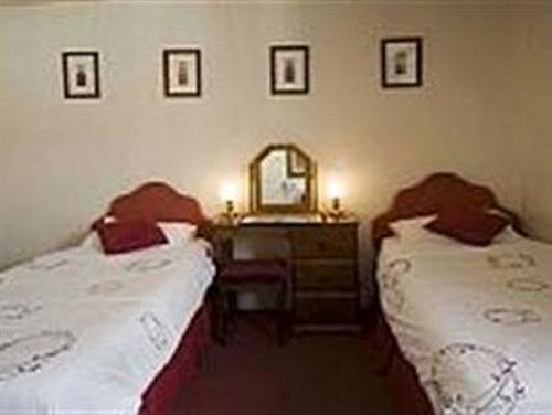 Thorverton Arms 外观 照片