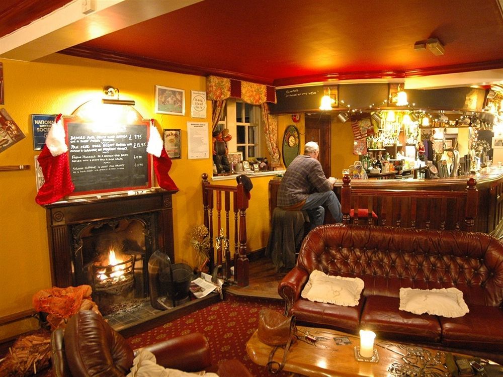 Thorverton Arms 外观 照片